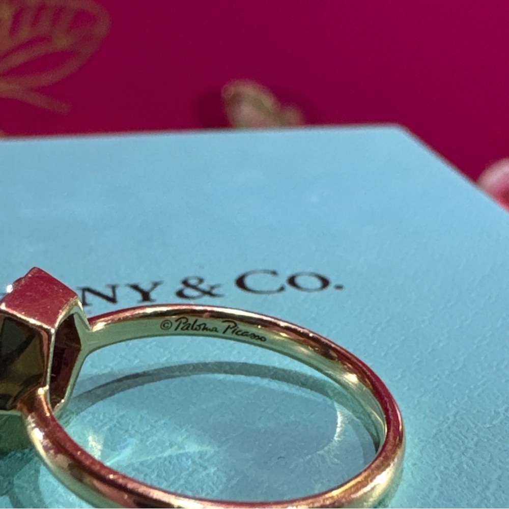 Tiffany & Co. 18k Gold Hexagon Ring with Amethyst - Picture 6 of 9